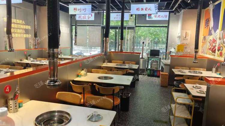 昌平霍营90㎡烧烤/烤串出租，可办照，可明火，可餐饮