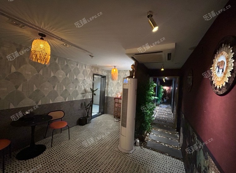 罗湖区罗湖口岸150㎡商铺