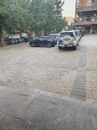 西城马连道80㎡酒楼餐饮转让，可办照，可餐饮