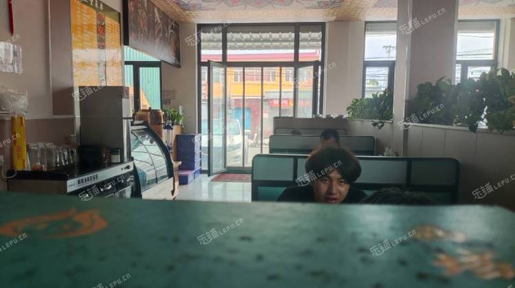 顺义李桥110㎡家常菜馆转让，公司照可过户，可明火，可餐饮