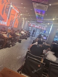 朝阳十里河200㎡酒楼餐饮转让，可办照，可餐饮