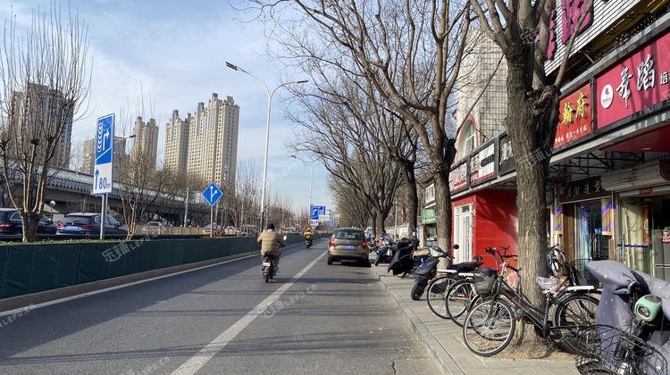 通州九棵树8㎡商铺出租，可办照，可餐饮