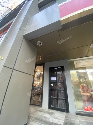朝阳大望路500㎡商铺转让，可办照，可餐饮